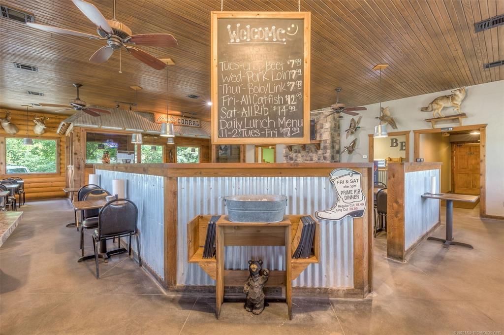 Runts BBQ: 1105 W Cherokee St, Wagoner, OK 74467